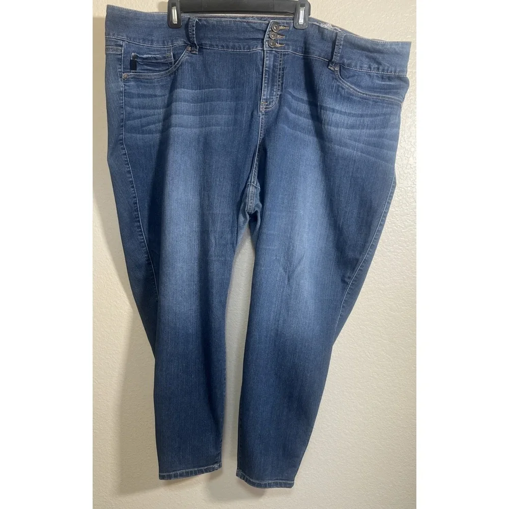 Torrid Womens Bombshell Wide Leg Super Soft Jeans Size 28R Dark Wash - Picture 2 of 9